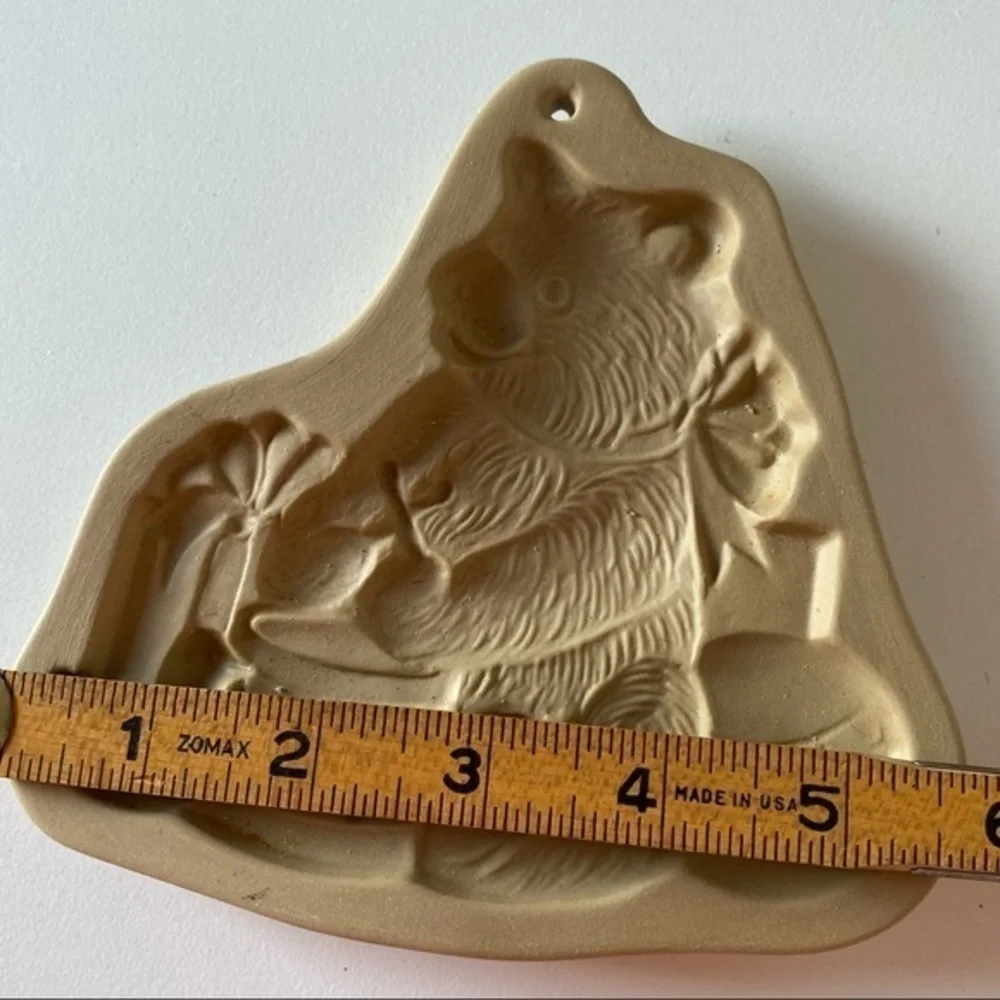 Vintage Brown Bag Cookie Art Ceramic Teddy Bear cookie Mold NEW